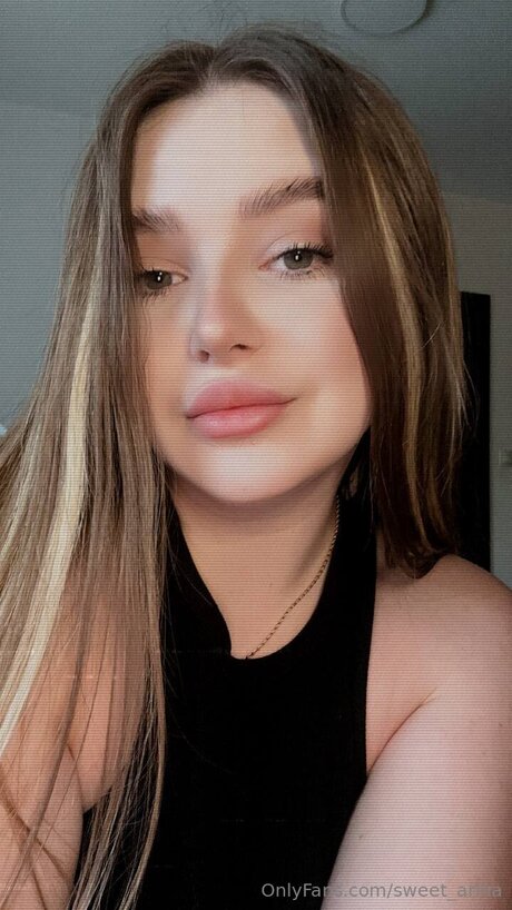 Arina Hot