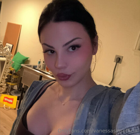 Photo nue de fuite OnlyFans de Vanessasinsofficial