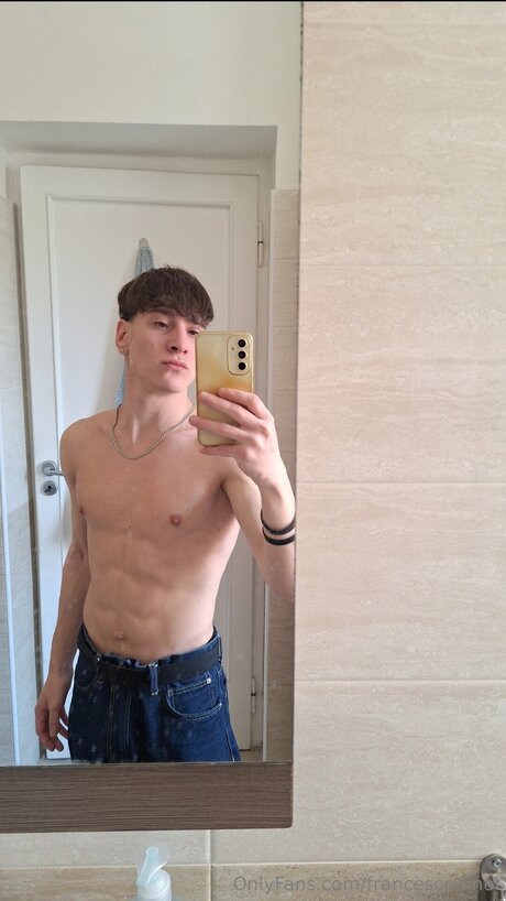 Photo nue de fuite OnlyFans de Francescodinoi