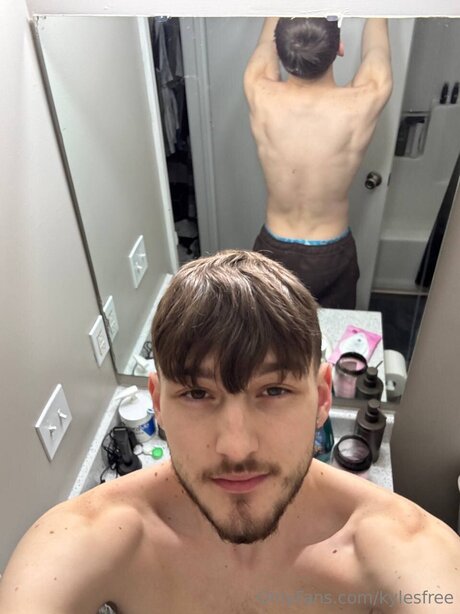 Photo nue de fuite OnlyFans de Kylesfree