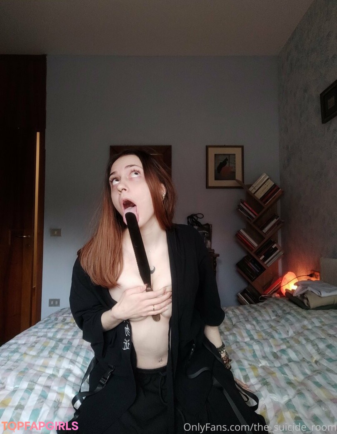 Photo nue de fuite OnlyFans de The Suicide Room #7 Photo nue de fuite OnlyFans de The Suicide Room #7