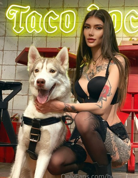 Holly Mur