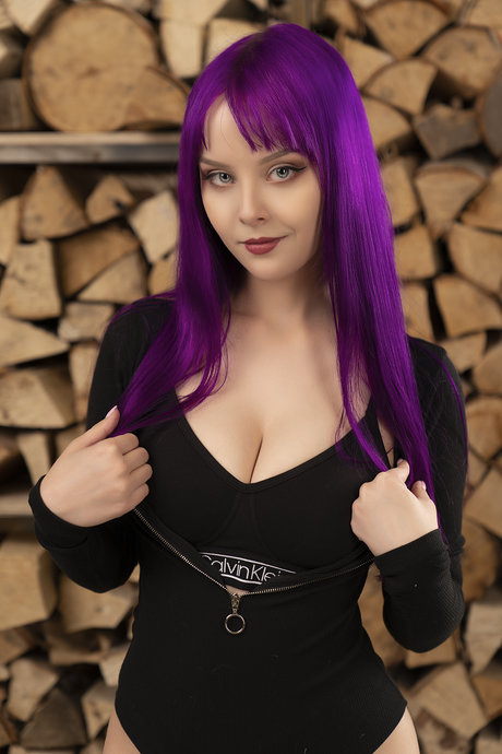 Helly Valentine