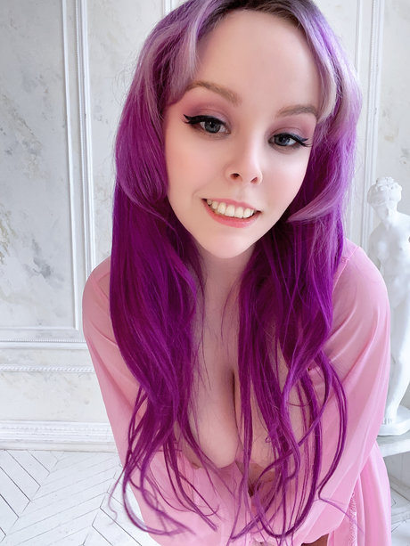 Helly Valentine