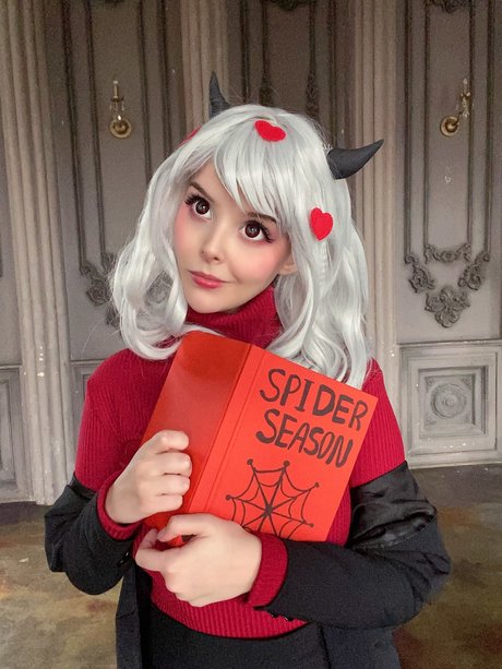 Helly Valentine