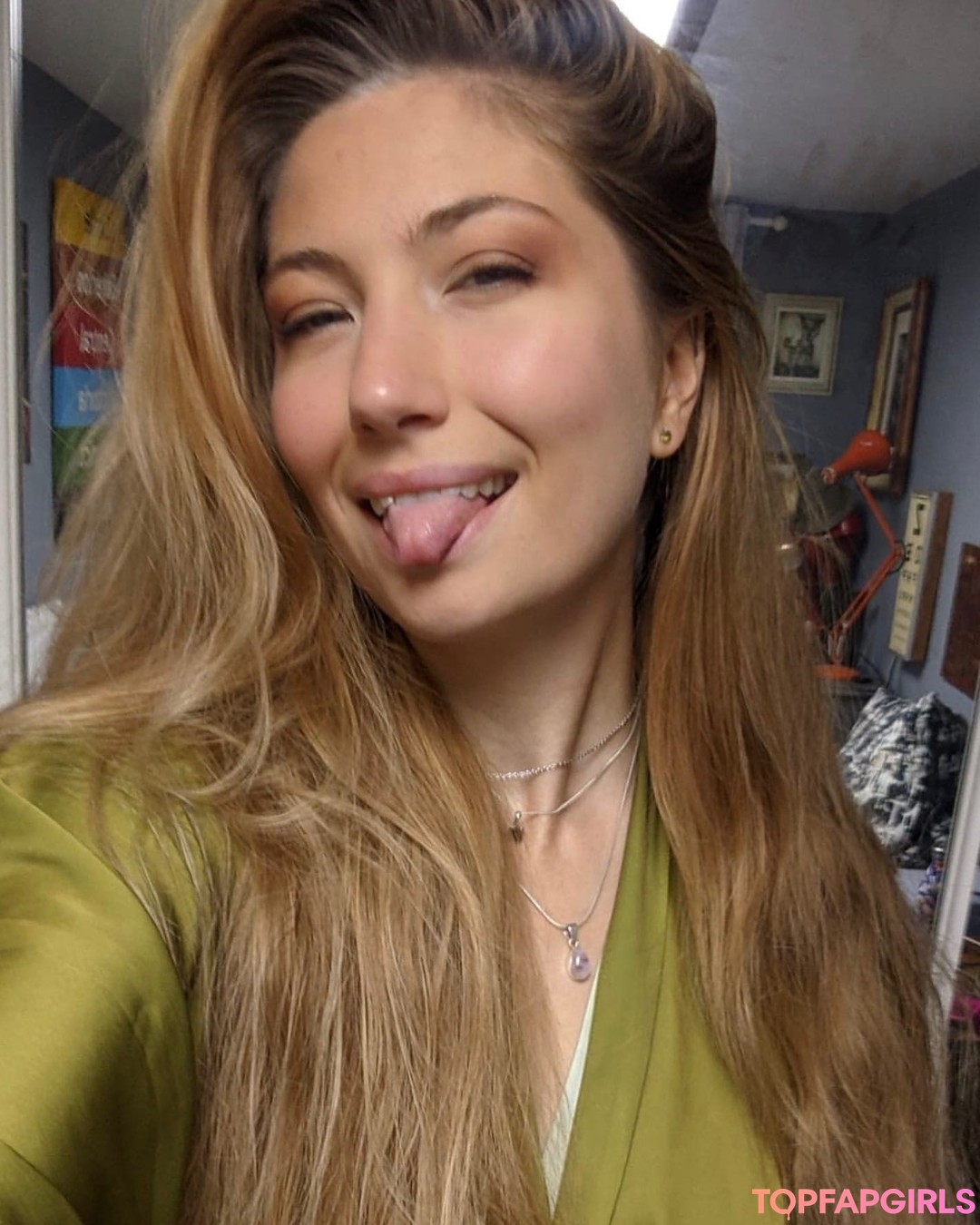 Photo nue de fuite OnlyFans de Stephanie Bonham Carter #55 Photo nue de fuite OnlyFans de Stephanie Bonham Carter #55