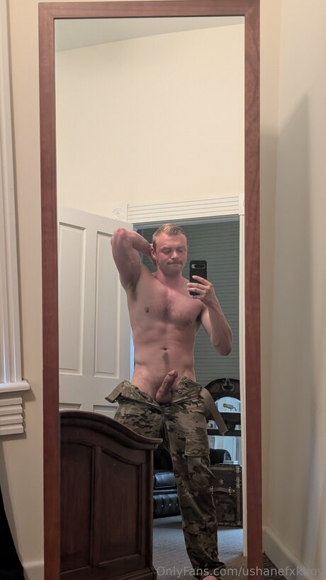 Photo nue de fuite OnlyFans de Ushanefxkboy