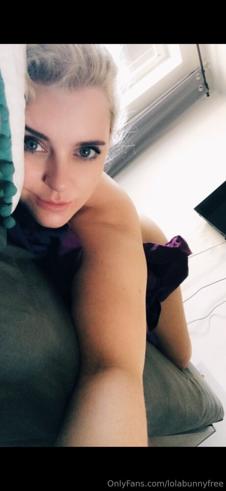 Photo nue de fuite OnlyFans de Lolabunnyfree