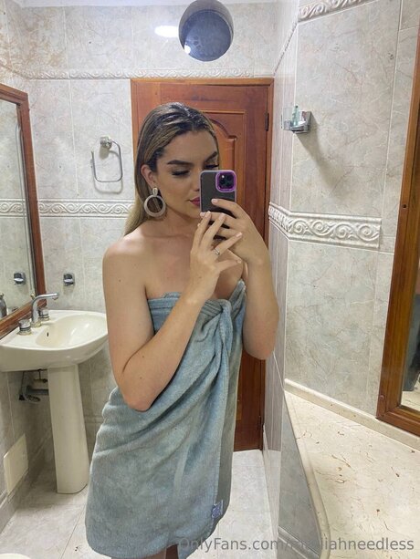 Mariiahneedless