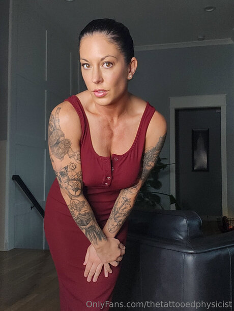 Photo nue de fuite OnlyFans de Thetattooedphysicist