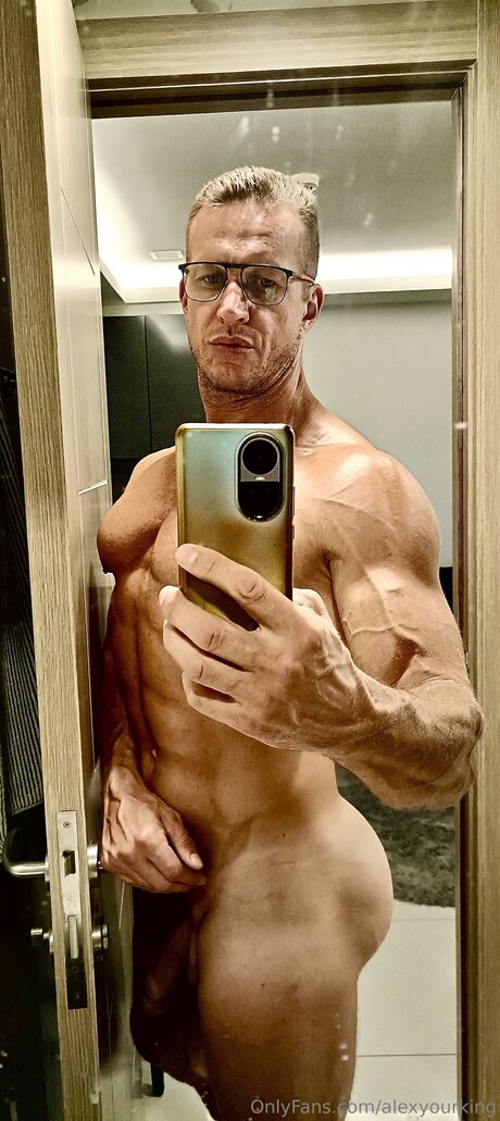 Photo nue de fuite OnlyFans de Alexyourking