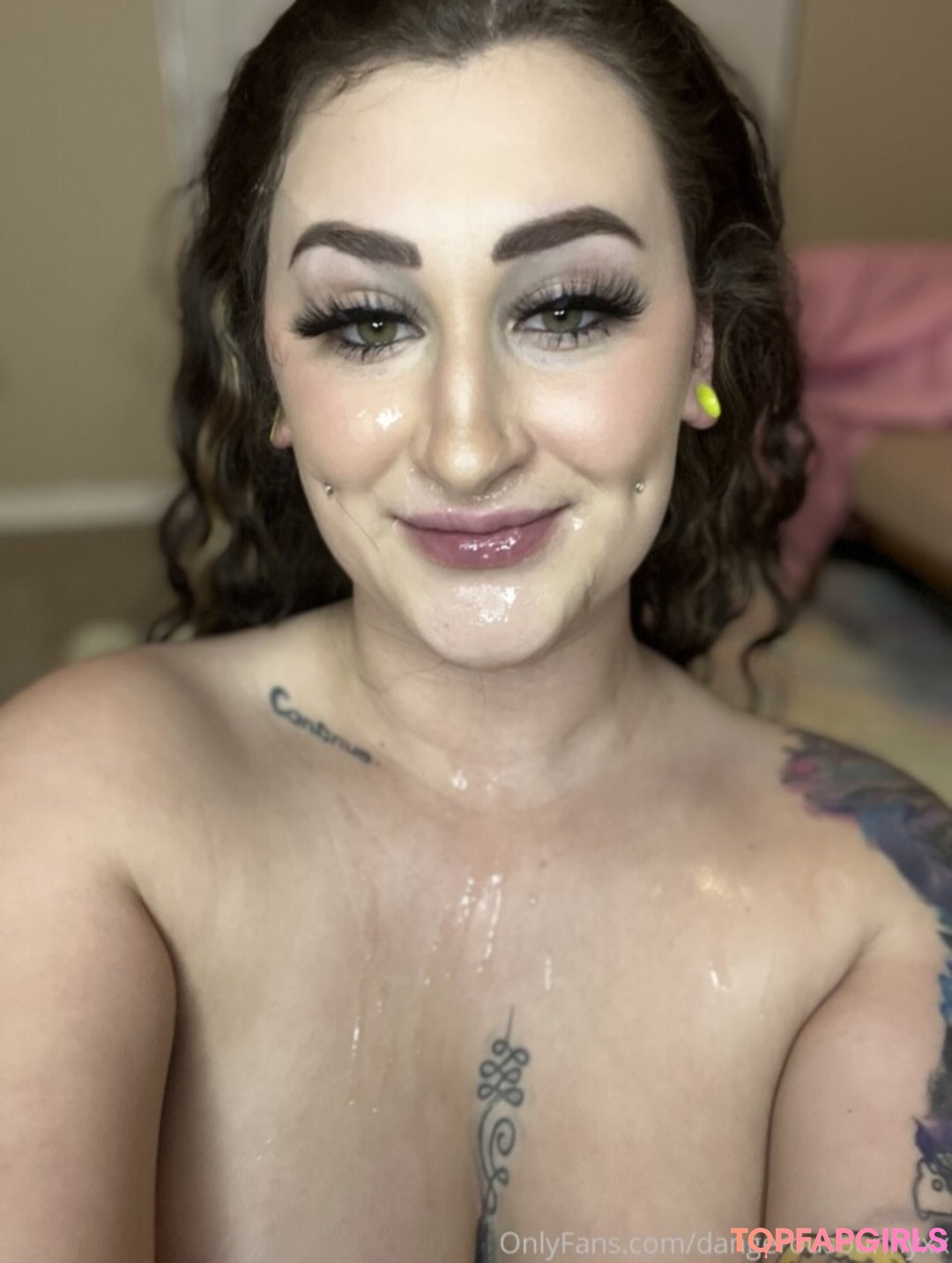 Photo nue de fuite OnlyFans de Avalon Mira #15 Photo nue de fuite OnlyFans de Avalon Mira #15