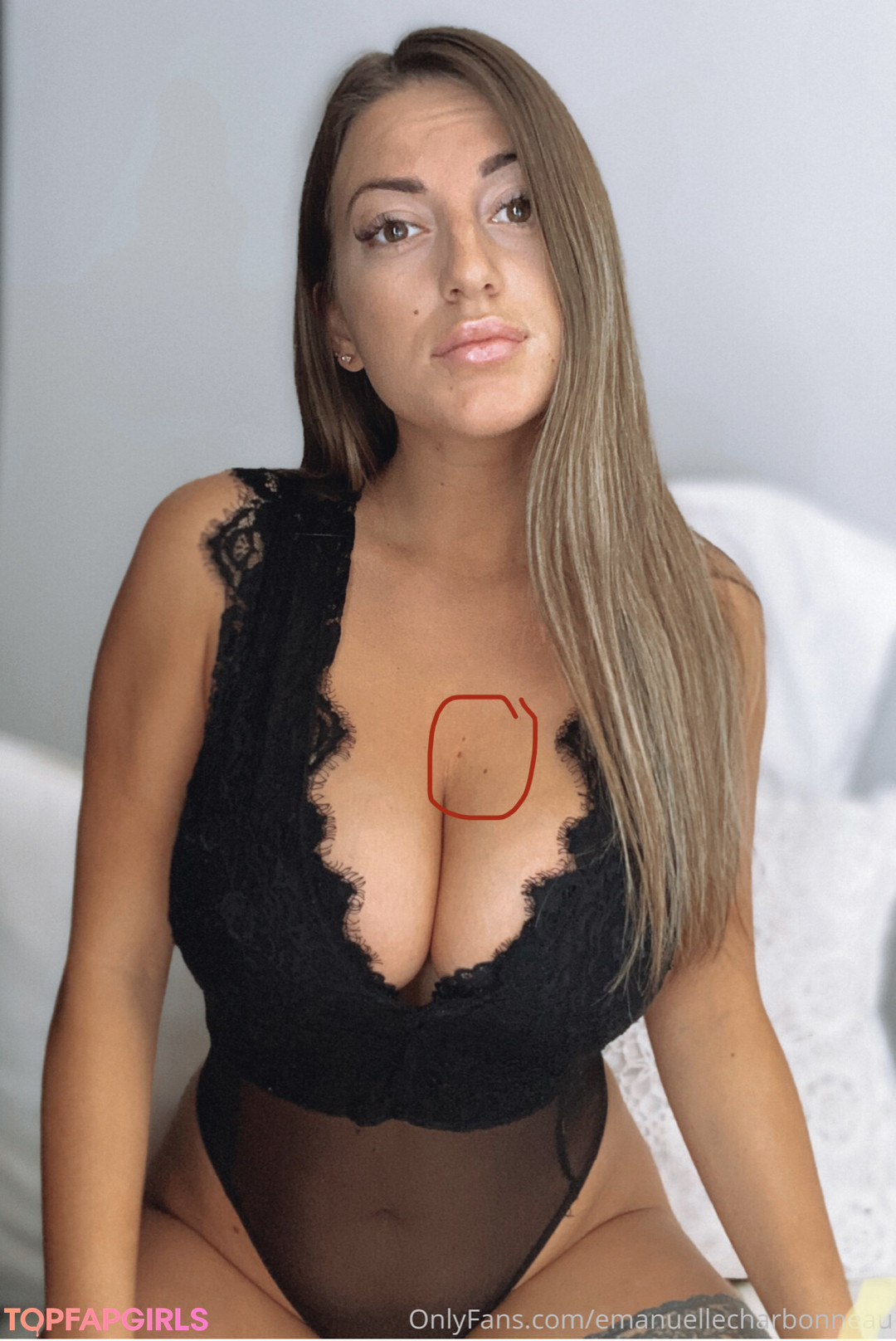 Photo nue de fuite OnlyFans de Emanuelle Charboneau #18 Photo nue de fuite OnlyFans de Emanuelle Charboneau #18
