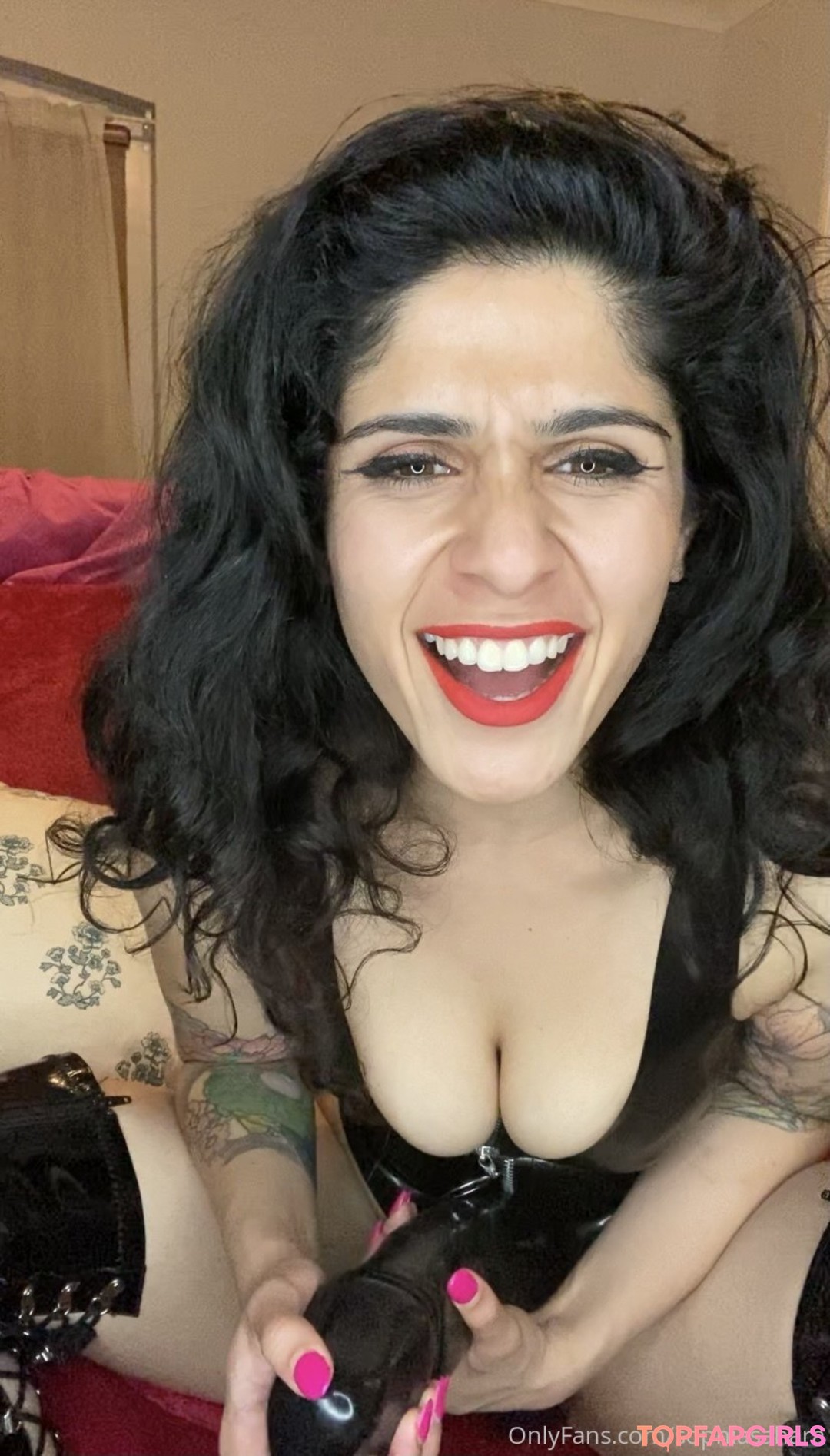 Photo nue de fuite OnlyFans de Mistress Sophia Sahara #9 Photo nue de fuite OnlyFans de Mistress Sophia Sahara #9