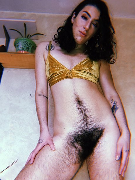 Photo nue de fuite OnlyFans de Olive Wren