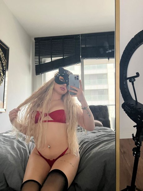 Photo nue de fuite OnlyFans de Gizem Avci