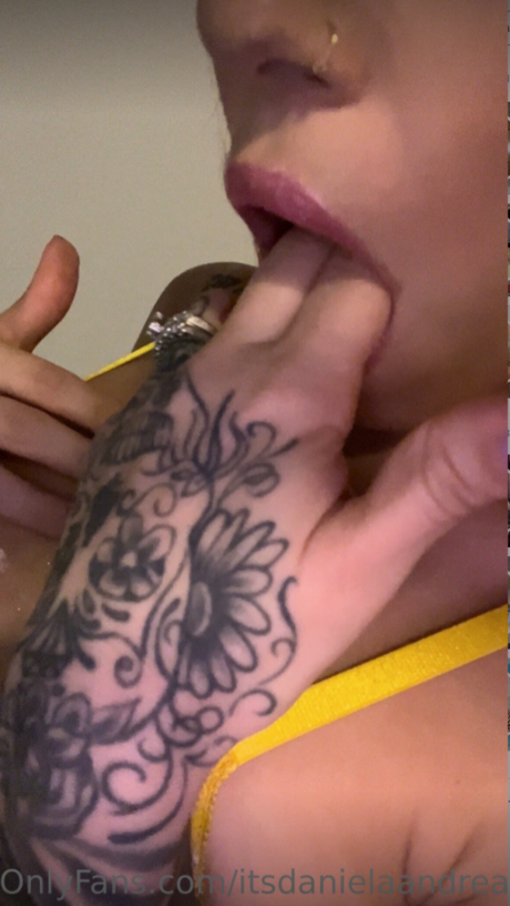 Photo nue de fuite OnlyFans de Daniela Andrea
