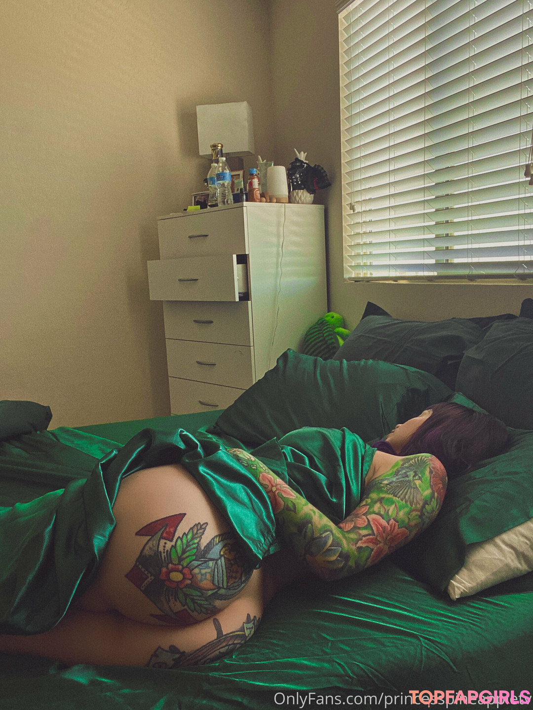 Photo nue de fuite OnlyFans de Theprincesspineapple #1 Photo nue de fuite OnlyFans de Theprincesspineapple #1