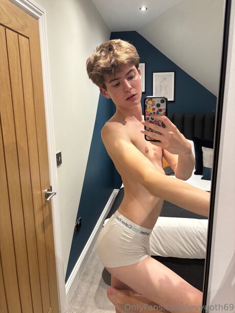 Levygoth69