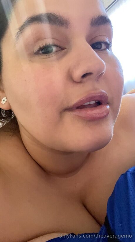 Photo nue de fuite OnlyFans de Theaveragemo