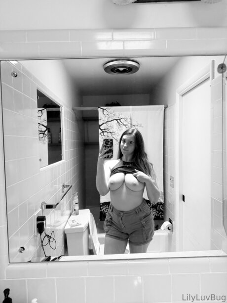 Photo nue de fuite OnlyFans de Babyyraisin