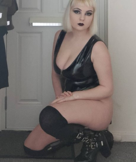 DinosaurQueen