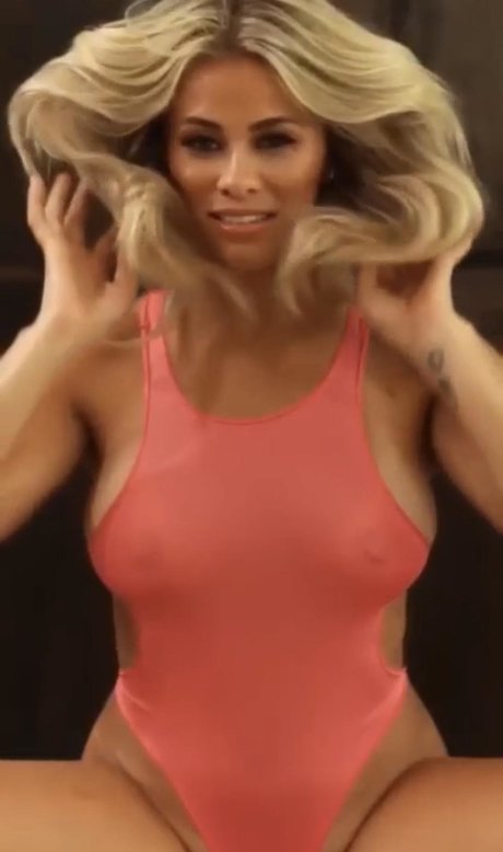 Paige Vanzant