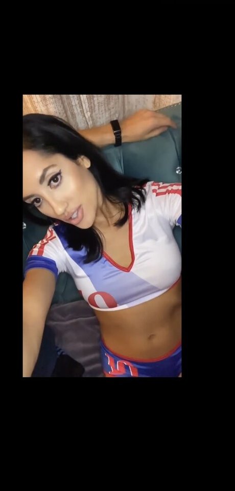 Chloe Amour