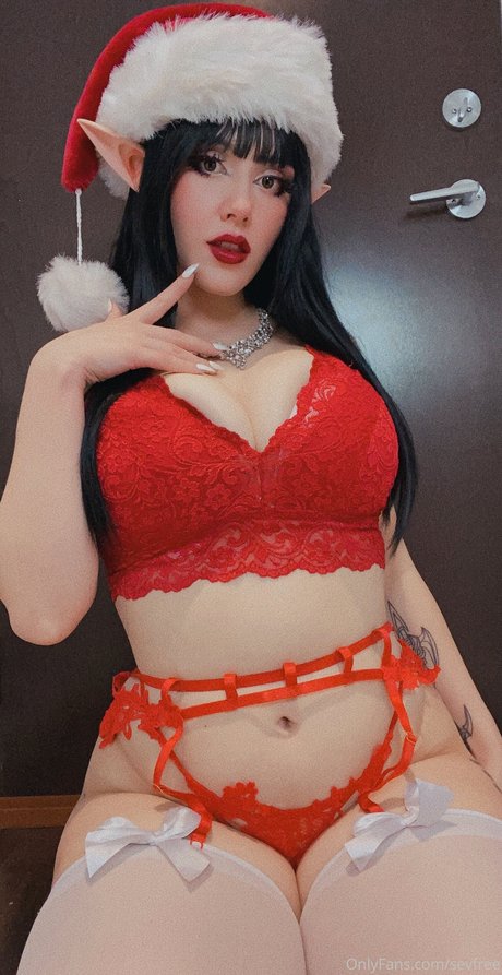 Seviria Cosplay