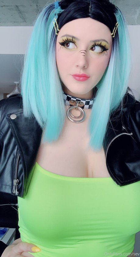 Seviria Cosplay
