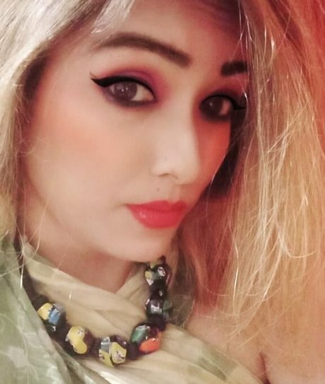 Zoya Rathore