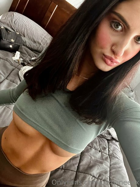 Photo nue de fuite OnlyFans de Carolineeex