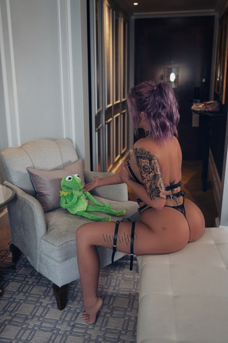 Zoe Grey Greybeauty