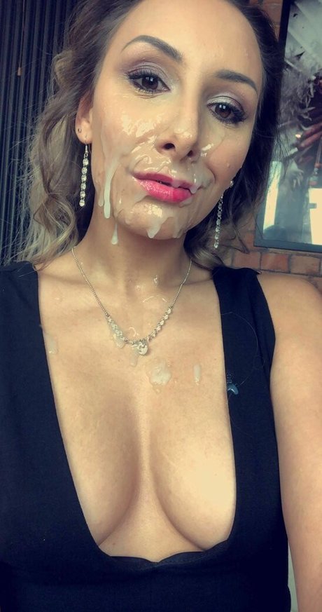 Mariah Leonne