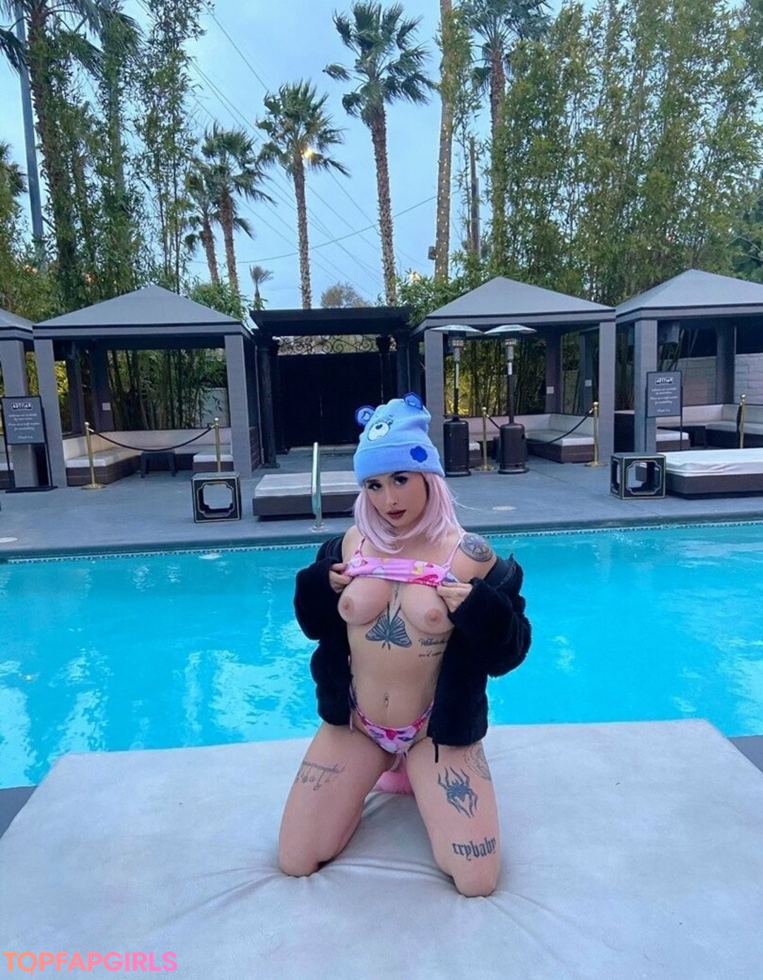 Photo nue de fuite OnlyFans de Zombrie #9 Photo nue de fuite OnlyFans de Zombrie #9