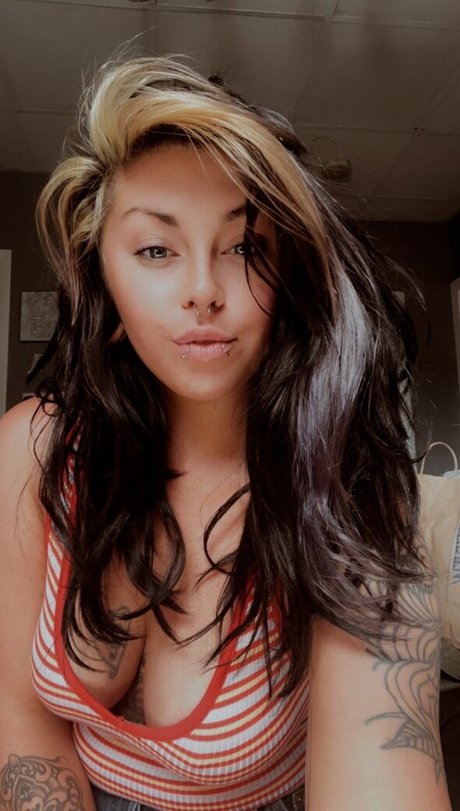Photo nue de fuite OnlyFans de Sarah Elizabeth