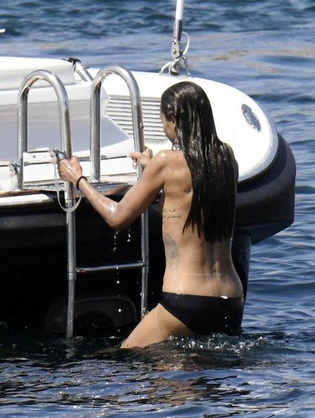 Zoe Saldana