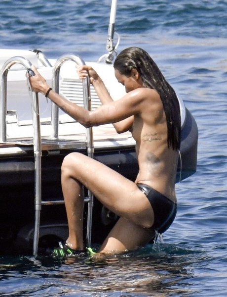Zoe Saldana
