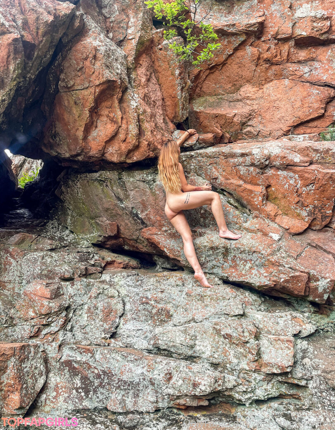 Photo nue de fuite OnlyFans de Zoebytheriverfree #103 Photo nue de fuite OnlyFans de Zoebytheriverfree #103