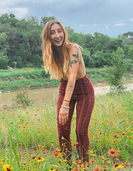 Zoebytheriverfree
