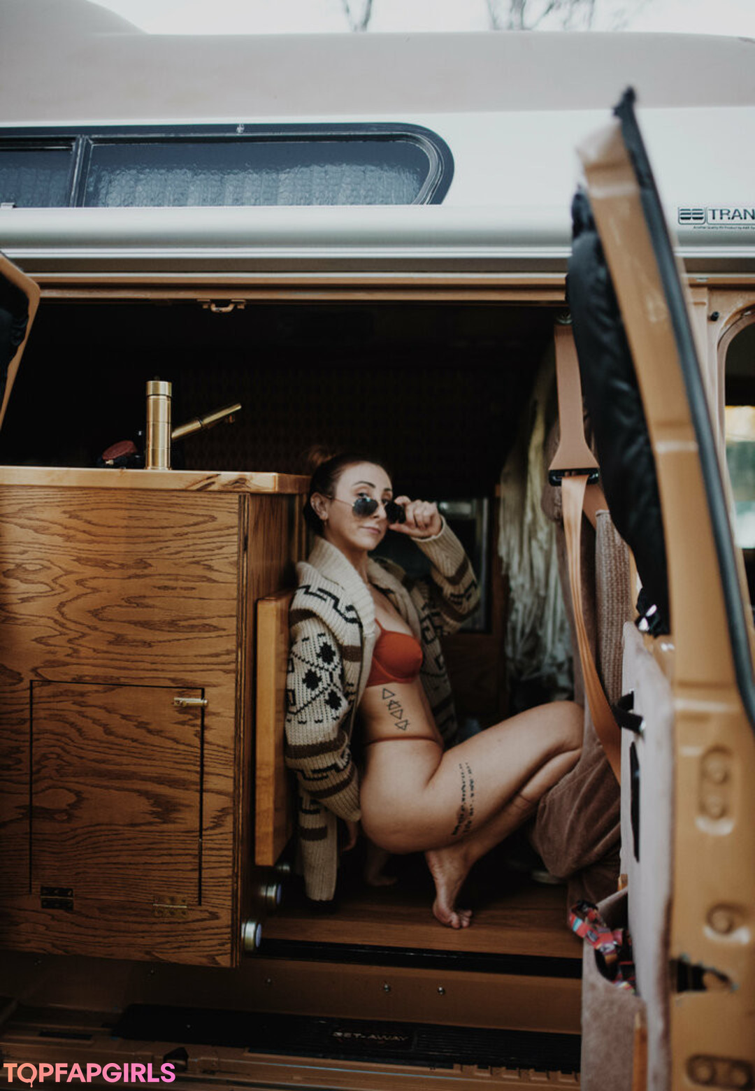 Photo nue de fuite OnlyFans de Zoebytheriverfree #245 Photo nue de fuite OnlyFans de Zoebytheriverfree #245