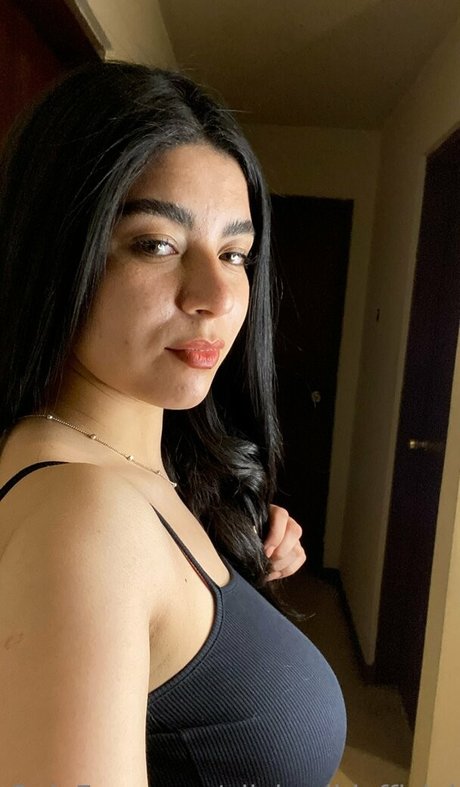 Photo nue de fuite OnlyFans de Oliviawildofficial