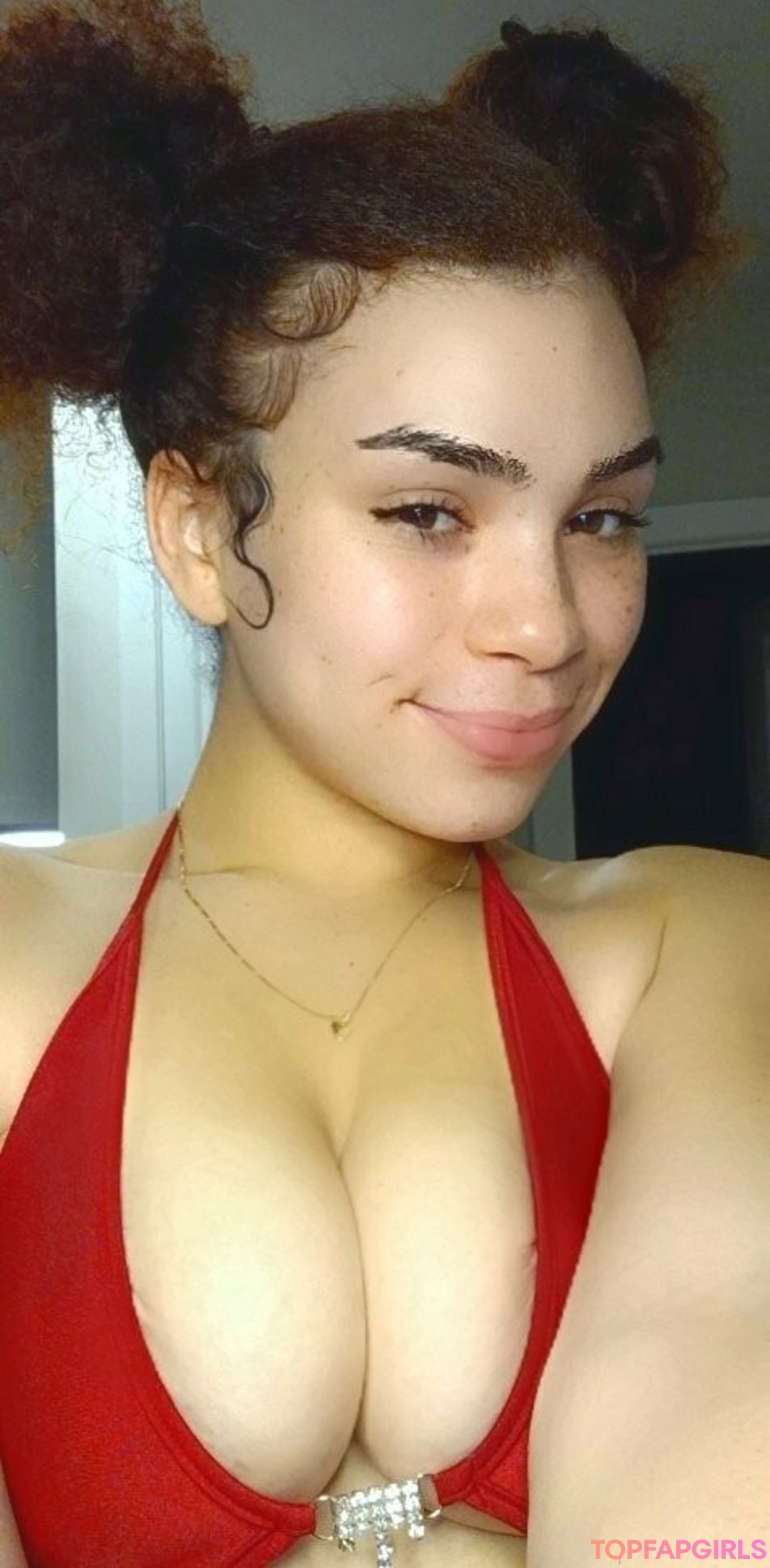 Photo nue de fuite OnlyFans de Therubiered #2 Photo nue de fuite OnlyFans de Therubiered #2
