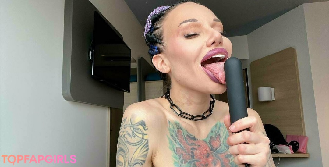 Photo nue de fuite OnlyFans de Nakeedprincesss #2 Photo nue de fuite OnlyFans de Nakeedprincesss #2