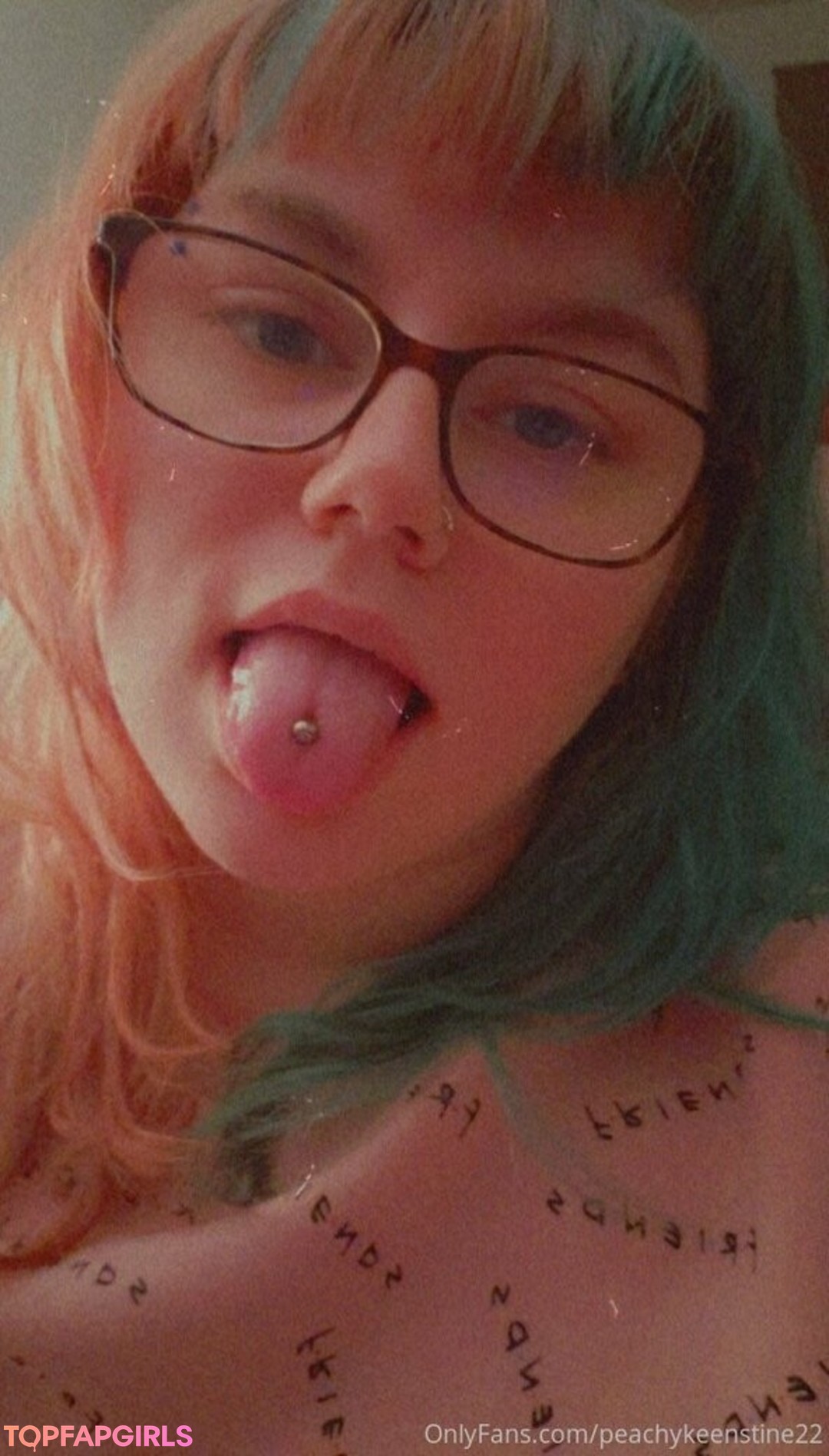 Photo nue de fuite OnlyFans de Peachykeenstine22 #11 Photo nue de fuite OnlyFans de Peachykeenstine22 #11