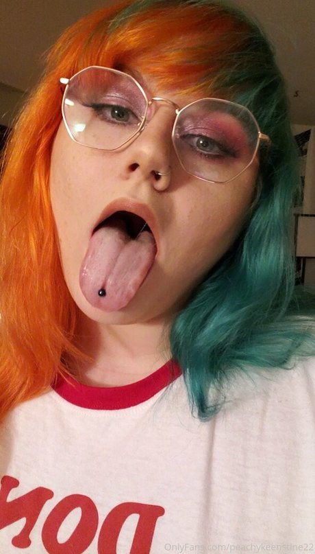 Photo nue de fuite OnlyFans de Peachykeenstine22