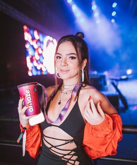 Mel Maia