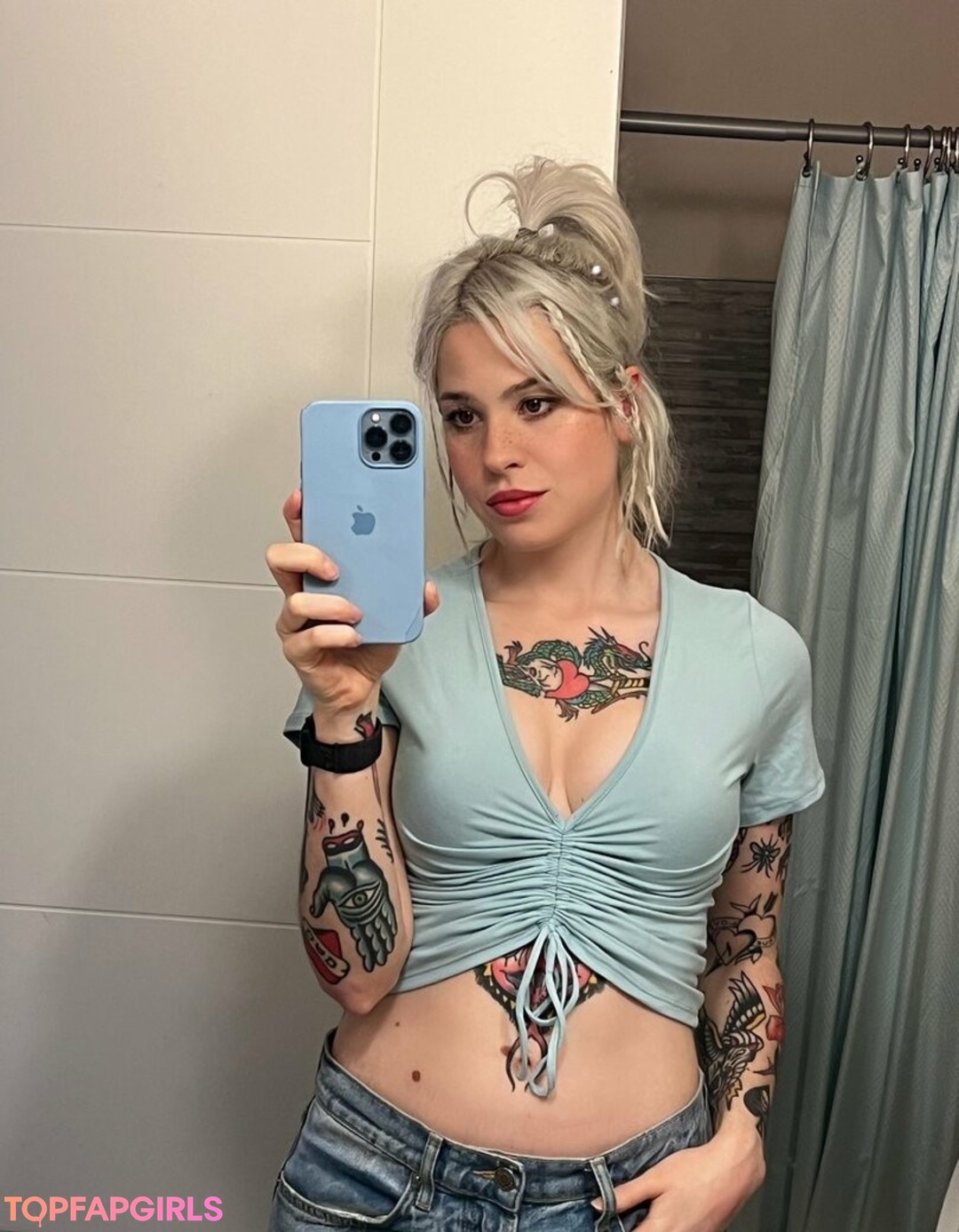 Photo nue de fuite OnlyFans de Anisa Jomha #413 Photo nue de fuite OnlyFans de Anisa Jomha #413