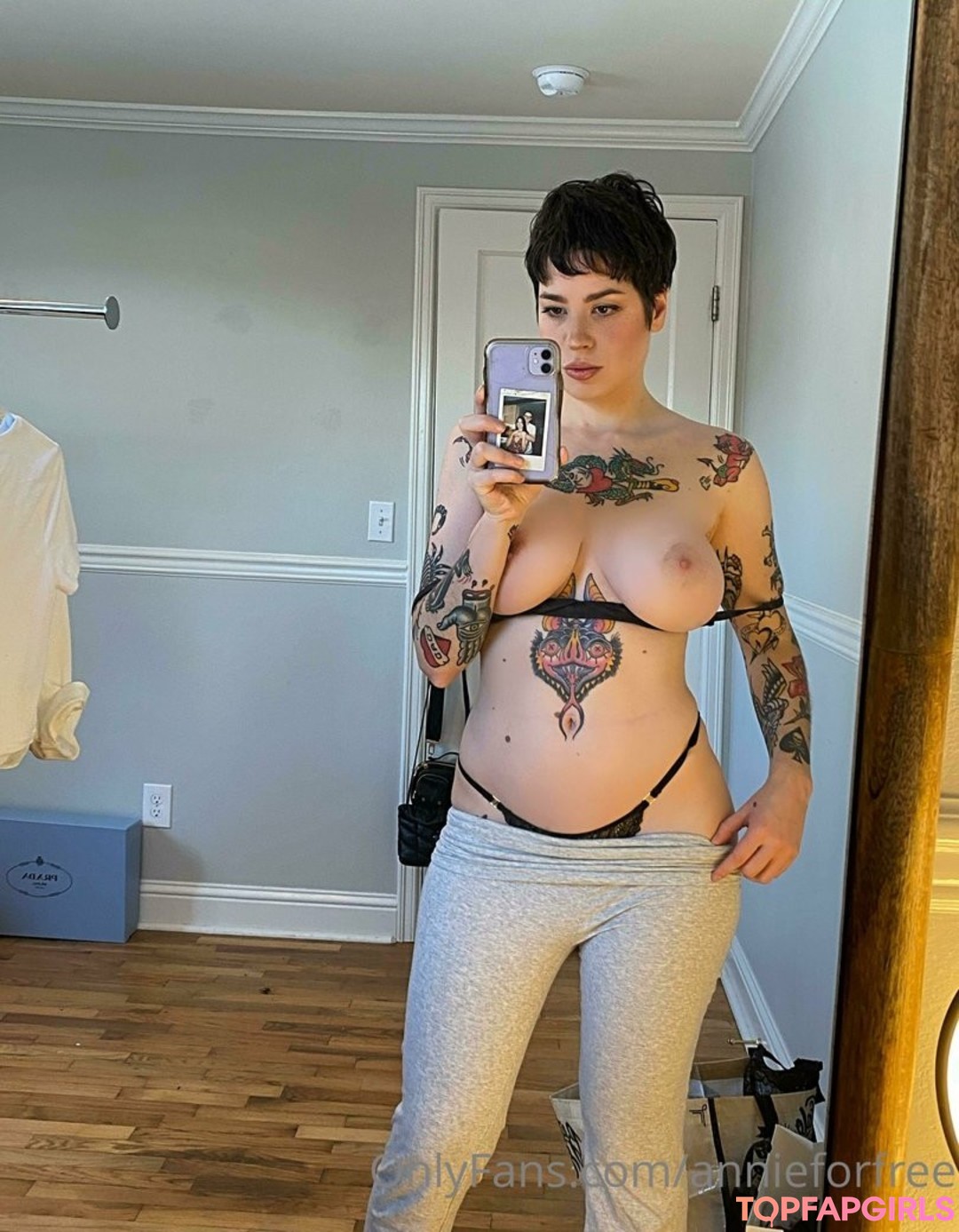 Photo nue de fuite OnlyFans de Anisa Jomha #74 Photo nue de fuite OnlyFans de Anisa Jomha #74