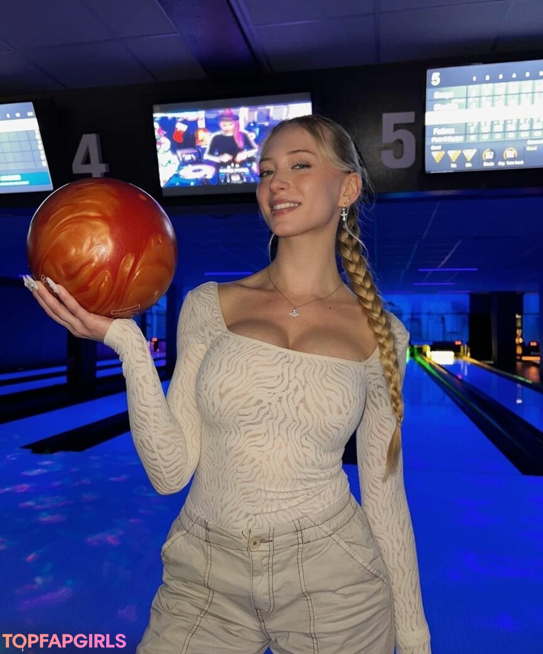 Photo nue de fuite OnlyFans de Sophia Diamond #716 Photo nue de fuite OnlyFans de Sophia Diamond #716
